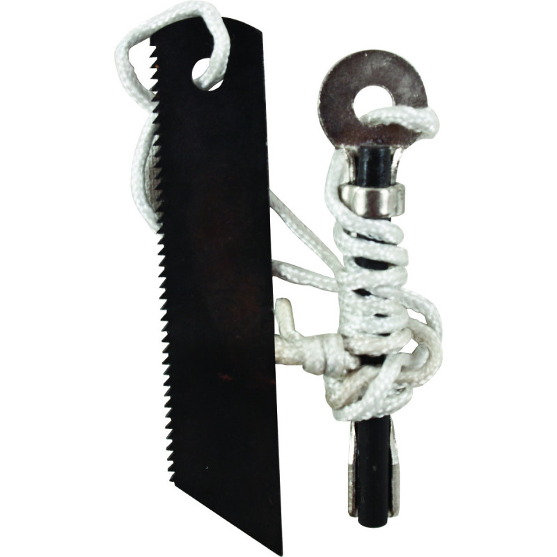 Bushcraft tulus sahalaidalla