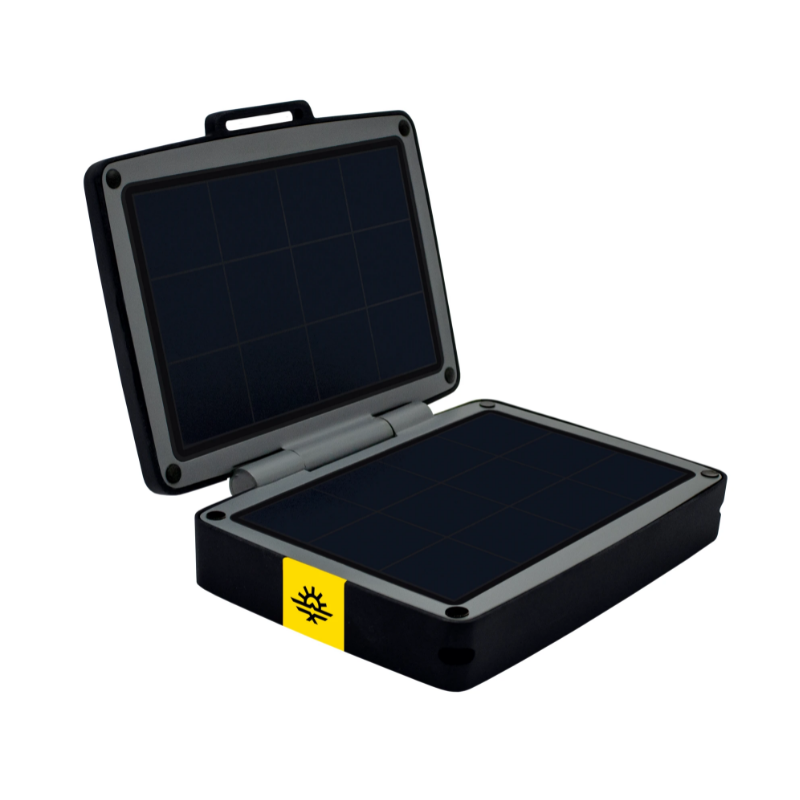 Powertraveller Solar Adventurer II aurinkopaneeli
