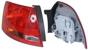 Takavalo, Vasen, AUDI A4 Avant, 8E9 945 095E