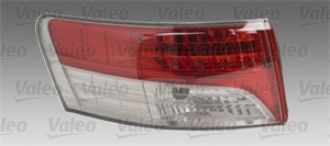 Takavalo, Oikea, TOYOTA AVENSIS Sedan, 8155005250, 8155105250, 81551-05250